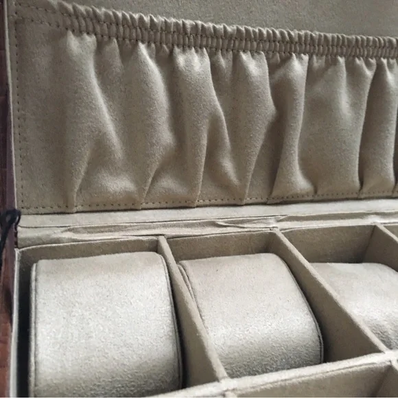 NWT Leather watch organizer bracelet holder jewelry box